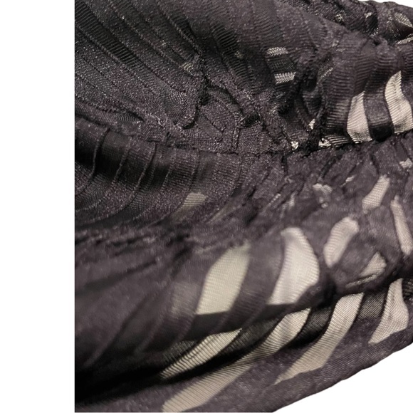 543 - NEW FRANCAIS MONTREAL TOP - Picture 4 of 14